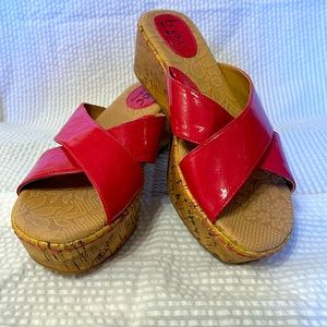 NWOT Pink b.o.c Sandals